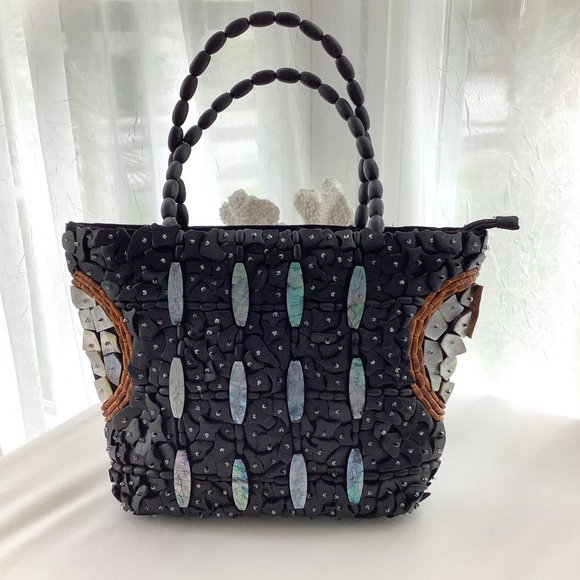 Sun 'N' Sand Handbags - Sun 'N' Sand Beaded Abalone Straw Purse